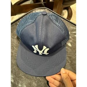New York Yankees MLB Navy Blue Trucker Hat Snapback Boys Youth Cap UII NEW